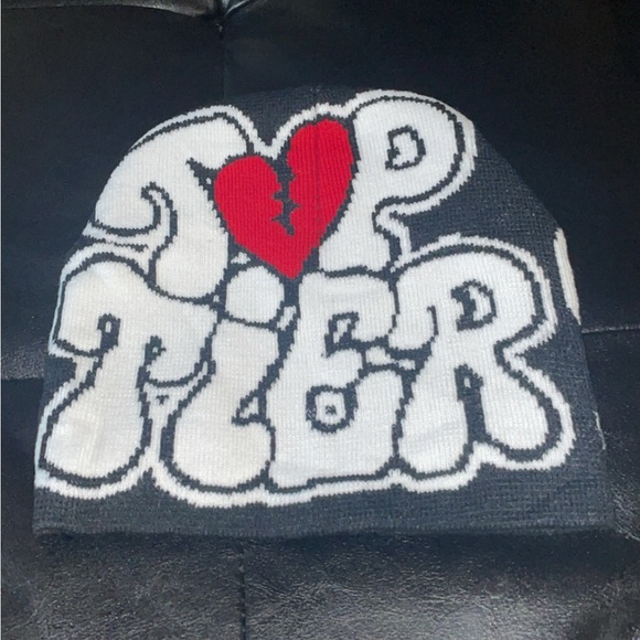 Black and white y2k vintage beanie - Picture 2 of 2